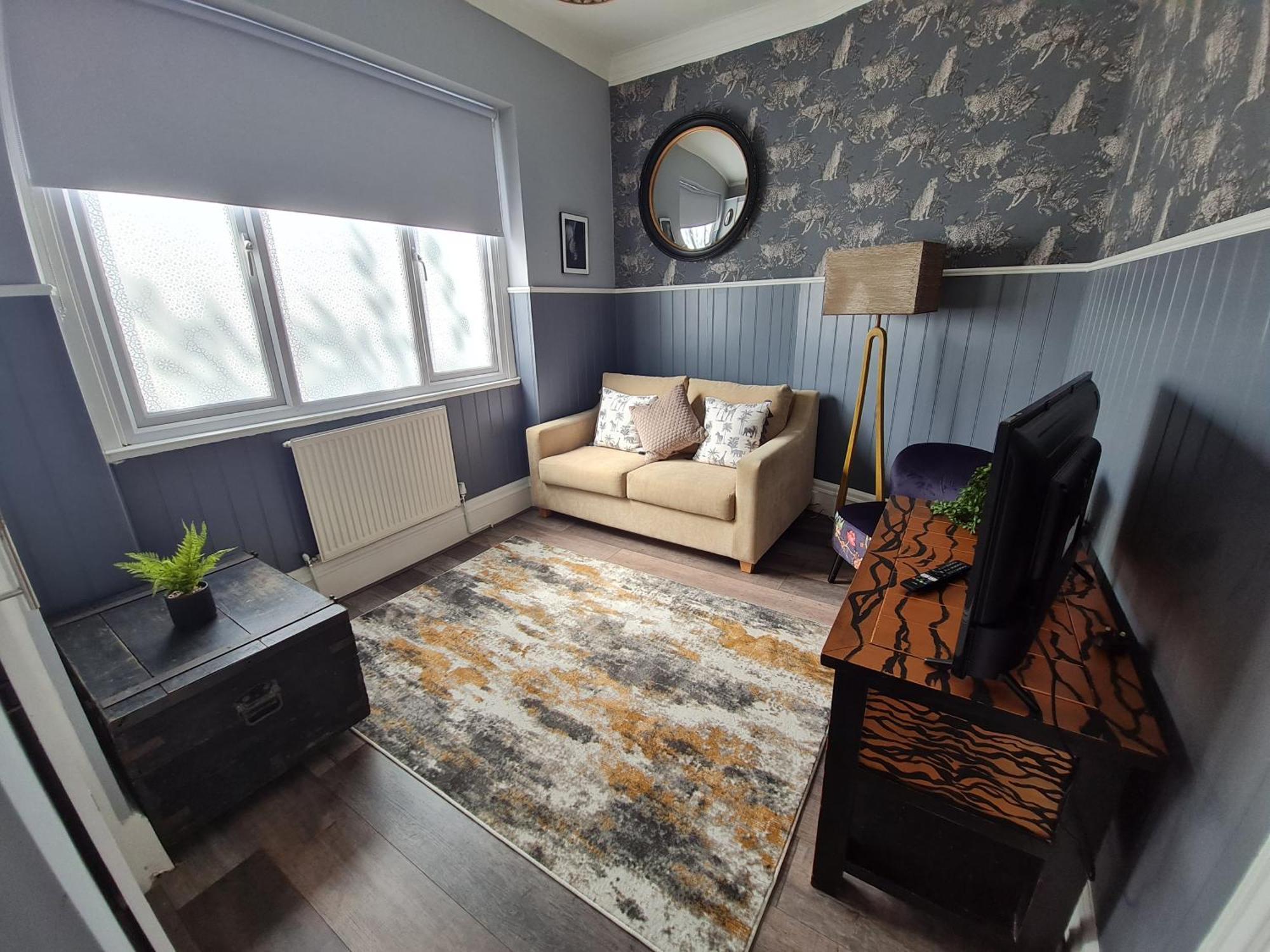 Lemur Lodge - Boutique Apartments - Short Stroll To The Beach بورنماوث المظهر الخارجي الصورة