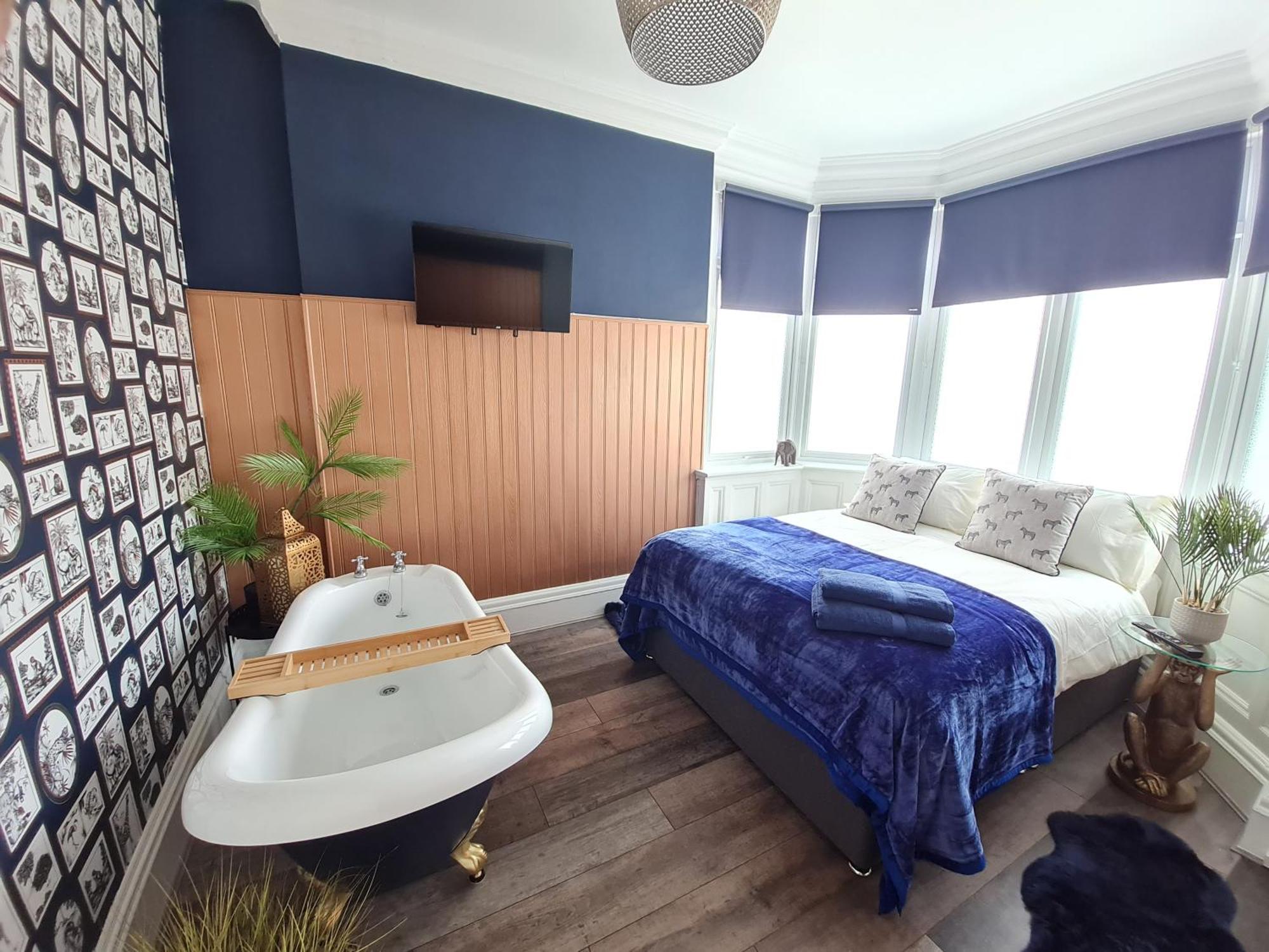 Lemur Lodge - Boutique Apartments - Short Stroll To The Beach بورنماوث المظهر الخارجي الصورة