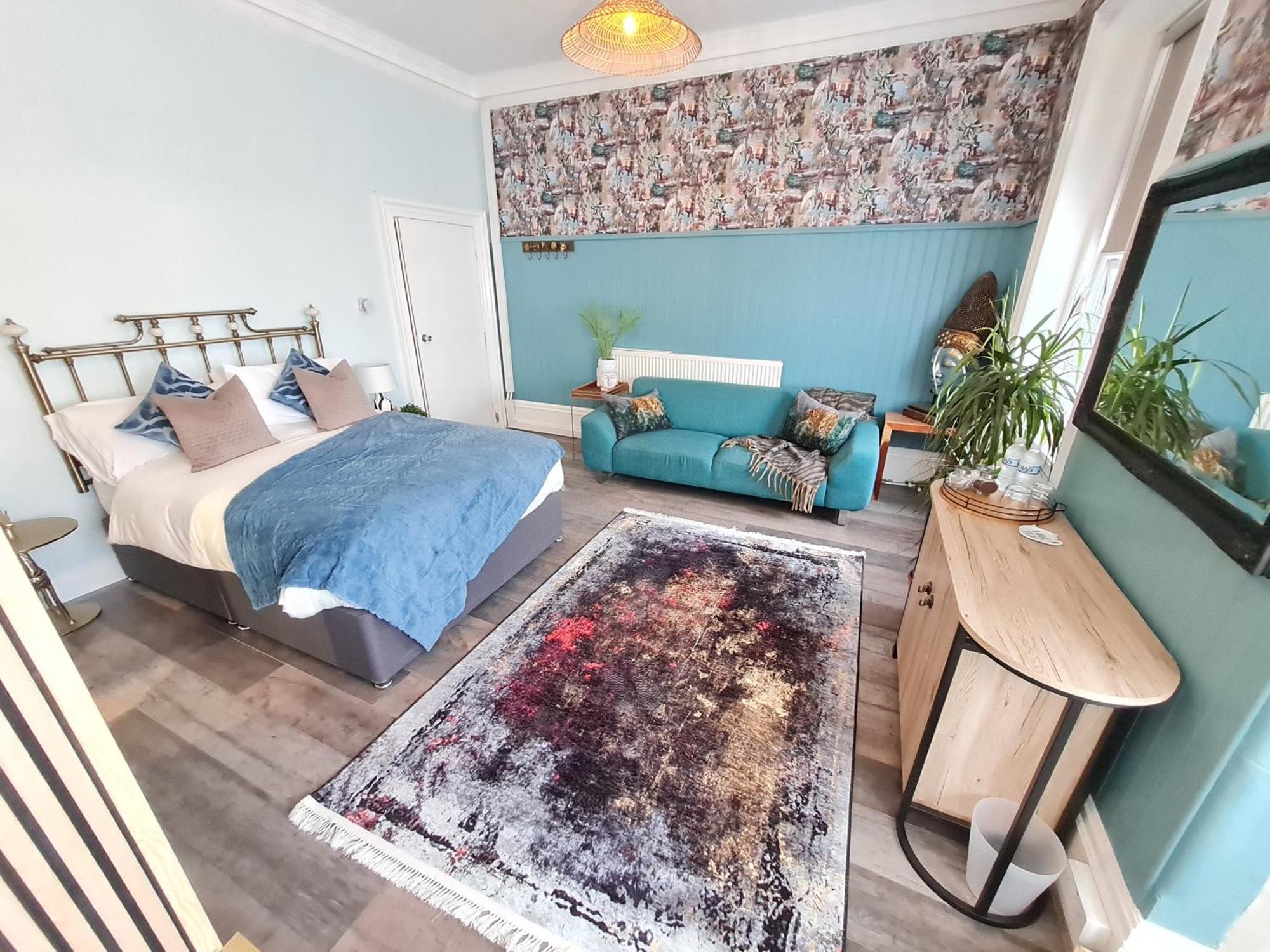 Lemur Lodge - Boutique Apartments - Short Stroll To The Beach بورنماوث المظهر الخارجي الصورة